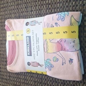 Girls 4 piece  pajamas set(14)